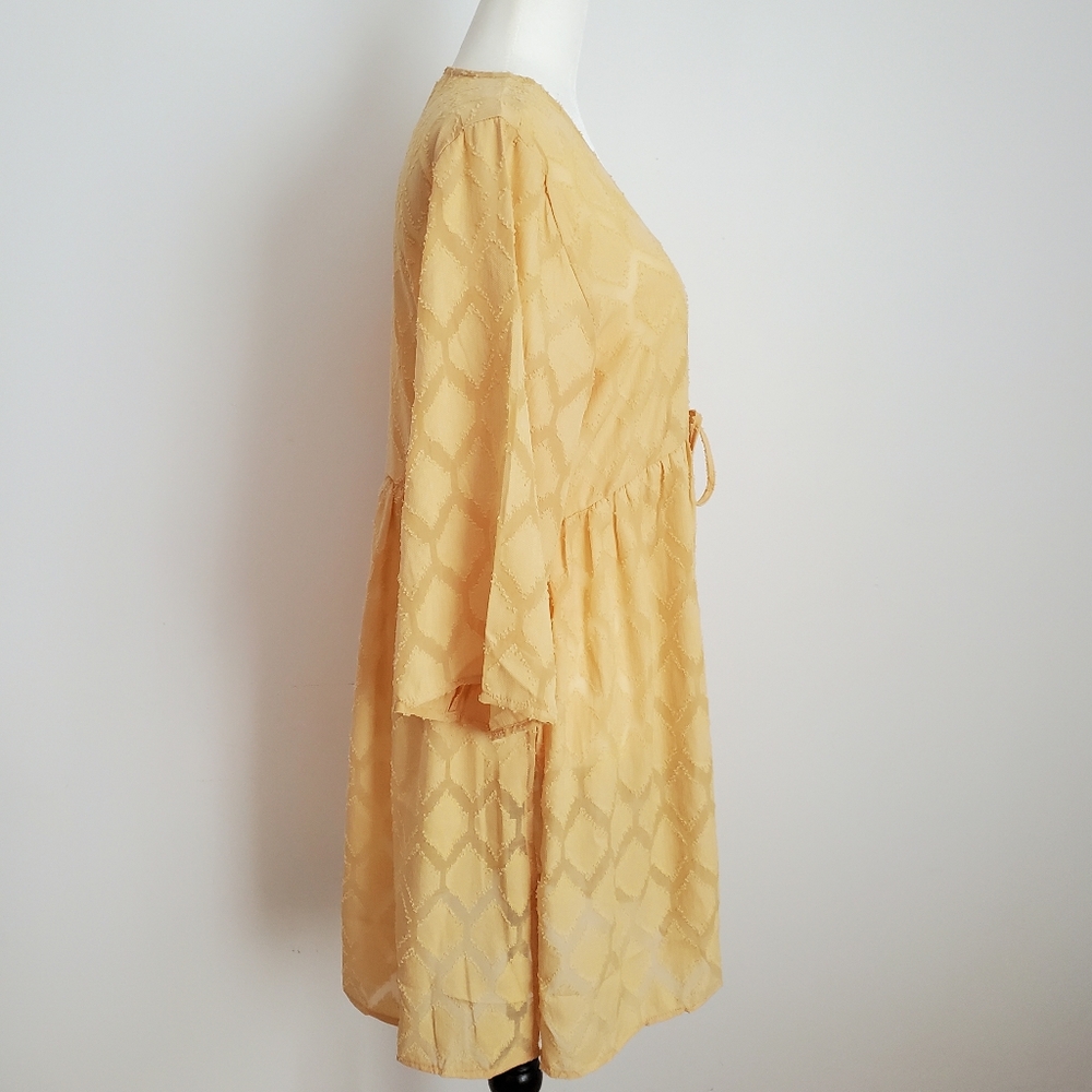 🆕️Yellow Kimono Size Medium - Picture 3 of 5